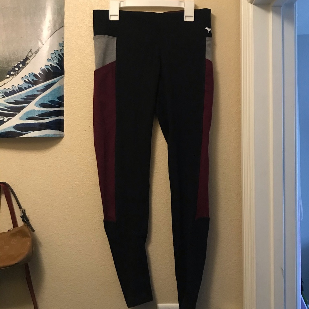 BRAND NEW VS PINK LEGGINGS